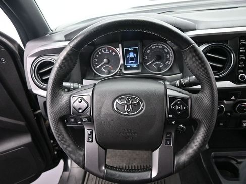 Used 2023 Toyota Tacoma TRD Sport AWD/4WD image 19