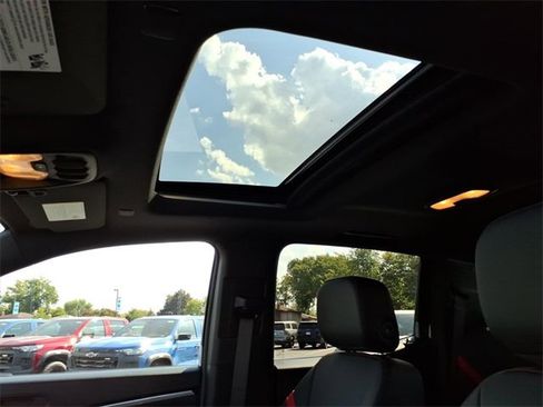 New 2026 Chevrolet Colorado Z71 w/ Technology Package image 8