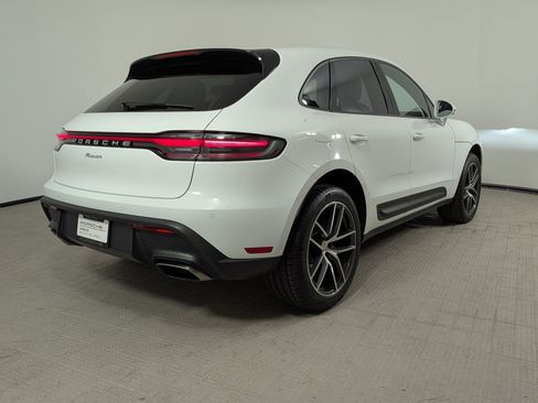 Certified 2025 Porsche Macan Turbo AWD/4WD image 9