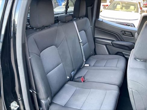 Used 2023 Chevrolet Colorado Trail Boss w/ Technology Package image 18