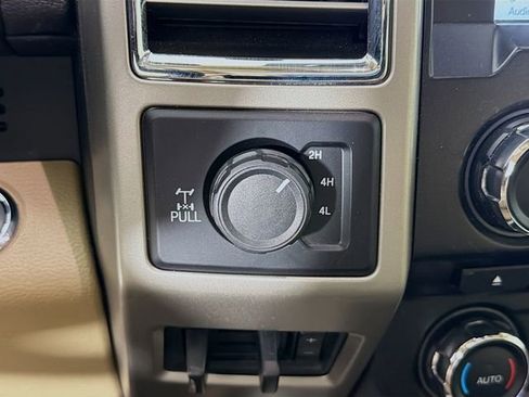 Used 2017 Ford F250 Lariat w/ Lariat Ultimate Package AWD/4WD image 18