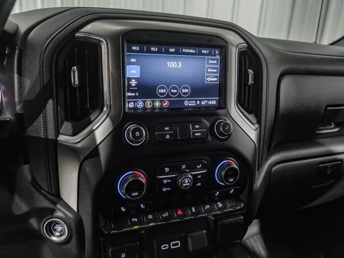 Used 2021 Chevrolet Silverado 1500 LT Trail Boss w/ Convenience Package II image 24