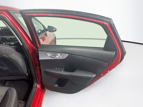 Used 2024 Kia Forte LXS FWD image 27