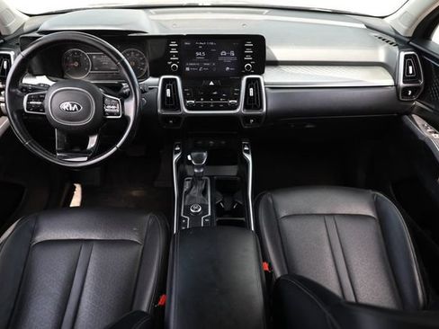 Used 2021 Kia Sorento S w/ Panoramic Sunroof Package FWD image 2