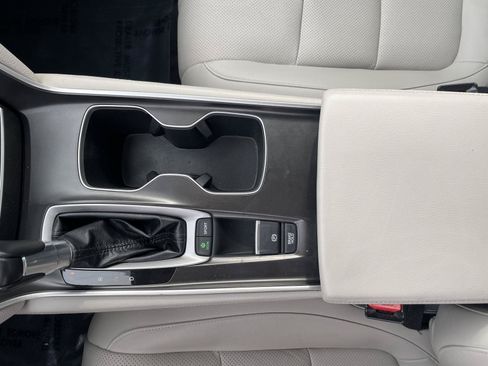 Used 2018 Honda Accord Touring image 28