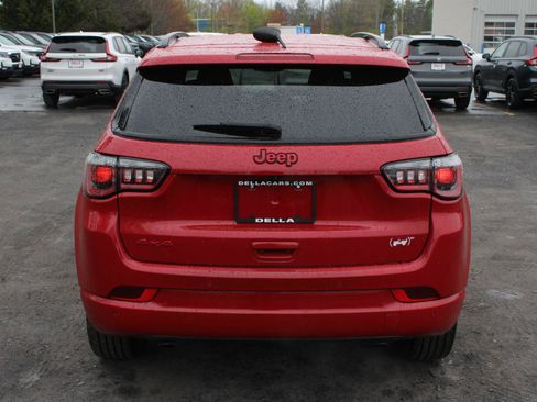 Used 2023 Jeep Compass Limited AWD/4WD image 6