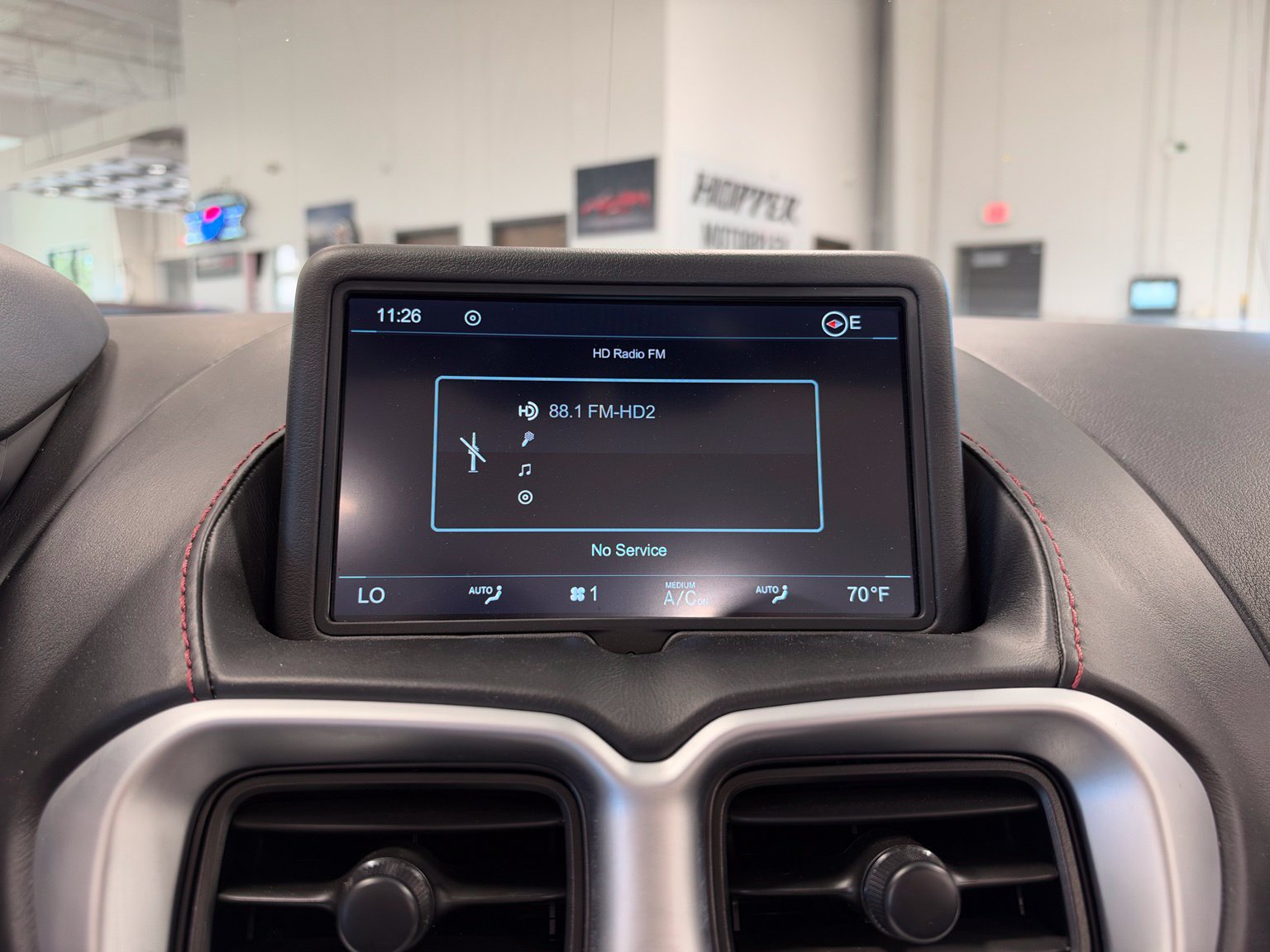 Used 2021 Aston Martin V8 Vantage Roadster RWD image 33