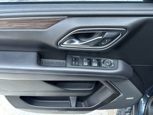 Used 2021 Chevrolet Tahoe Z71 w/ Z71 Off-Road Package image 18