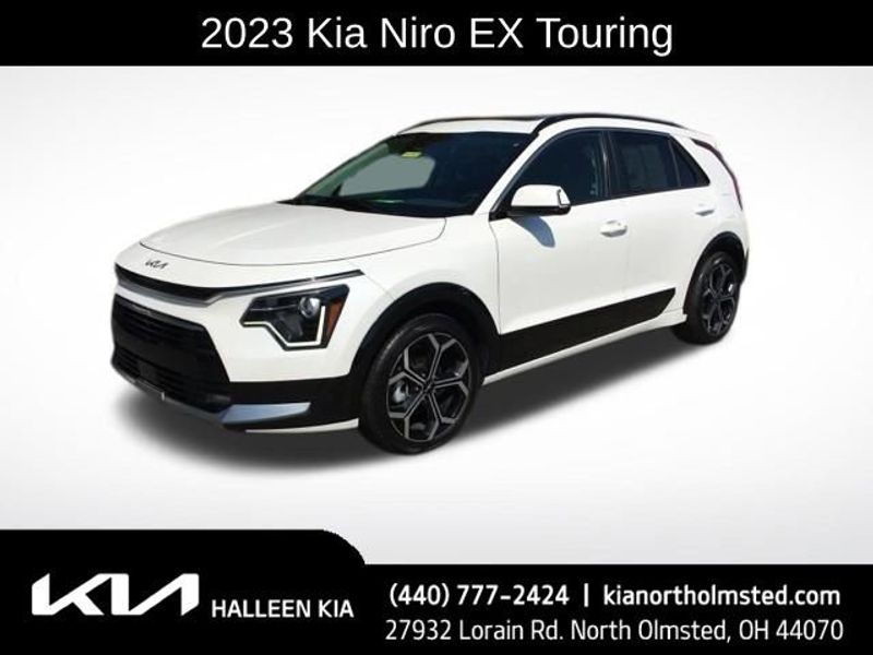 Certified 2023 Kia Niro EX Touring image 1