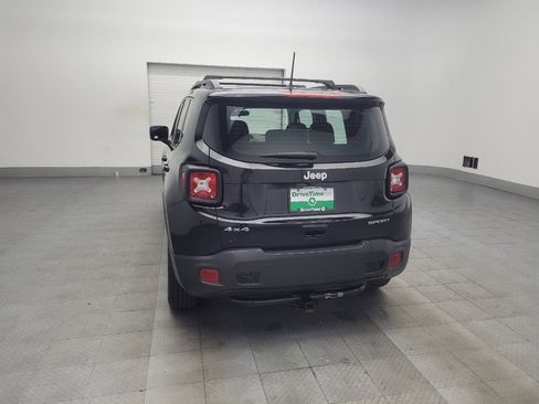 Used 2019 Jeep Renegade Sport image 6