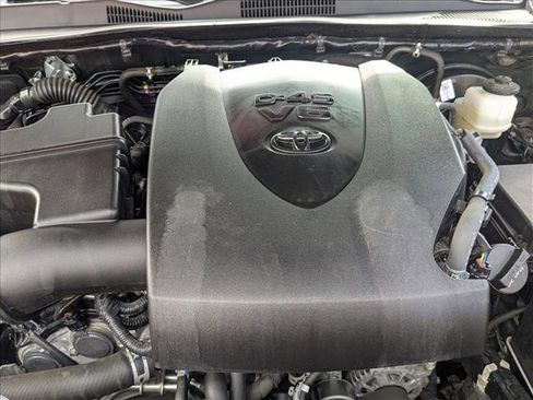 Used 2022 Toyota Tacoma TRD Sport w/ Technology Package image 21