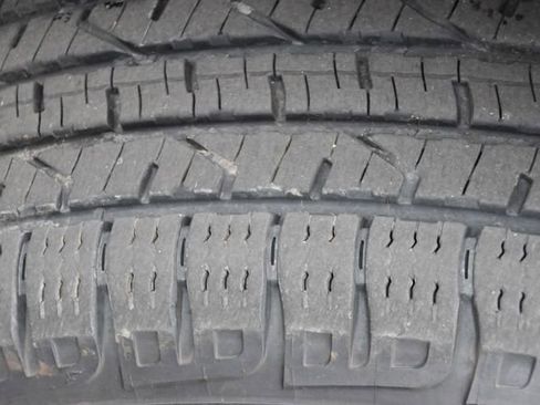 Used 2022 Chevrolet Suburban RST w/ Sport Performance Package image 13