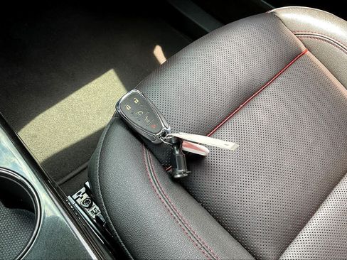 Used 2023 Chevrolet Blazer RS w/ Enhanced Convenience Package FWD image 29