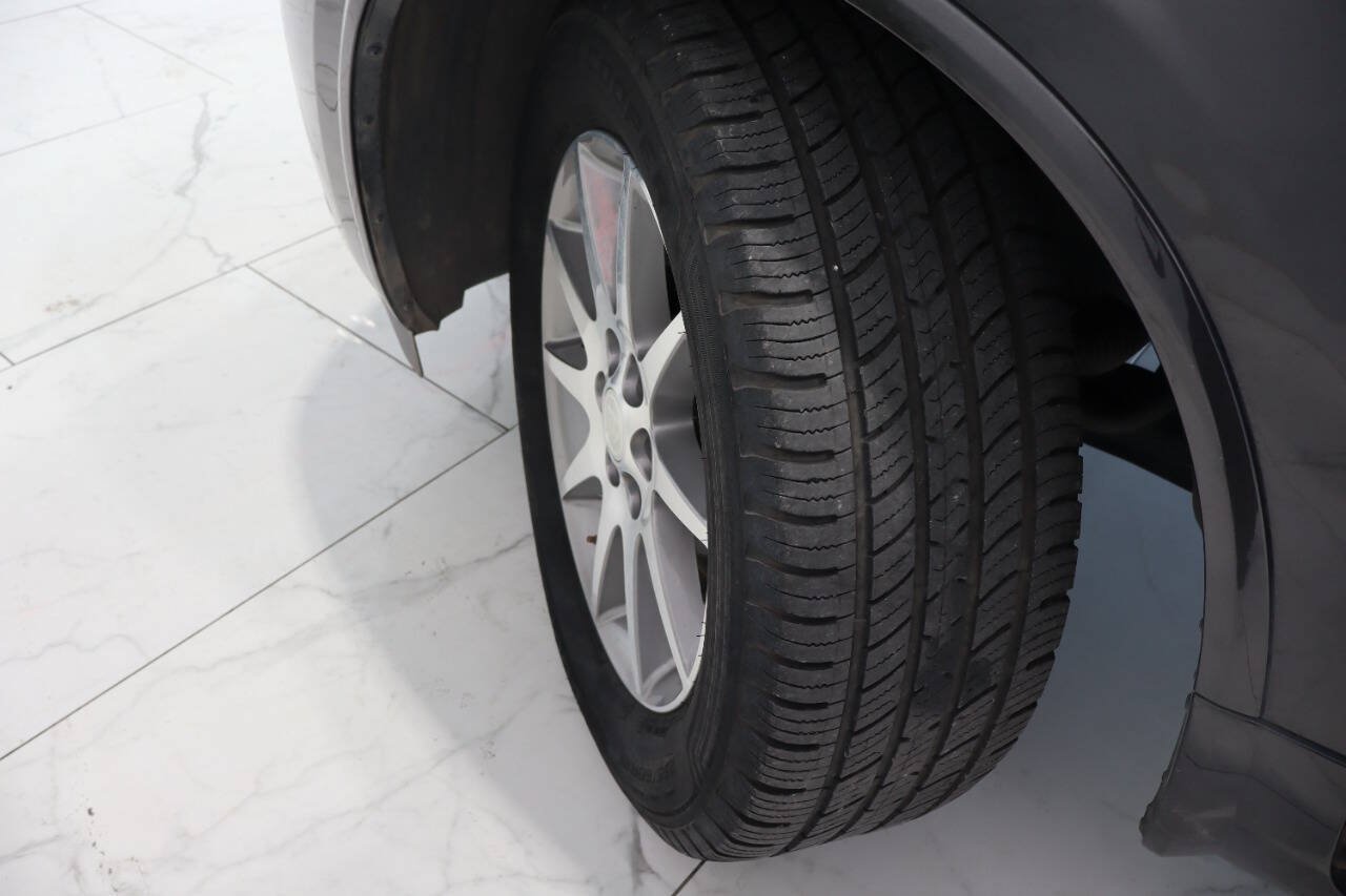 Used 2016 Buick Enclave Leather FWD image 28