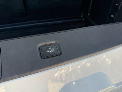 Used 2025 Ford Expedition Platinum AWD/4WD image 12
