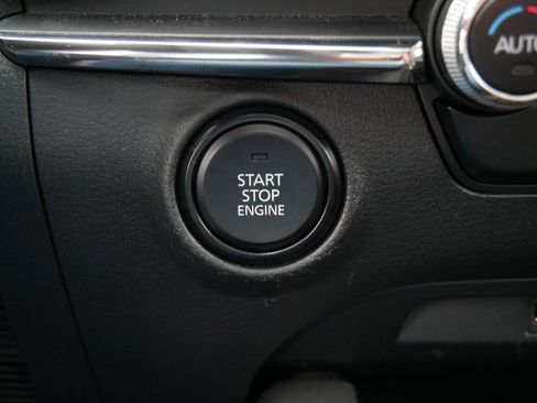 Used 2021 MAZDA MAZDA3 s image 32