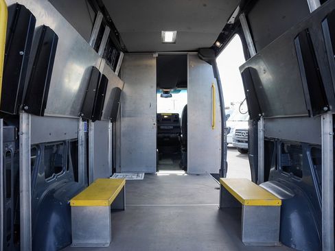 Used 2019 Mercedes-Benz Sprinter 144 image 9