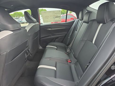 New 2026 Toyota Camry Hybrid image 13