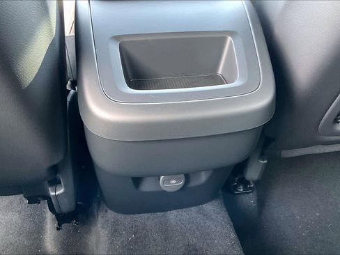 New 2026 Volvo XC60 B5 Plus w/ Climate Package PRO image 16