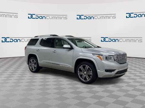 Used 2019 GMC Acadia Denali w/ Technology Package FWD image 2