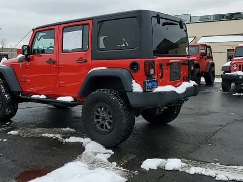 Used 2018 Jeep Wrangler Unlimited Sport image 6