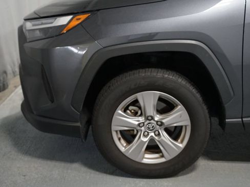 Used 2025 Toyota RAV4 XLE FWD image 5