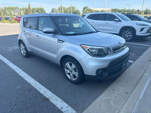 Used 2019 Kia Soul FWD image 5