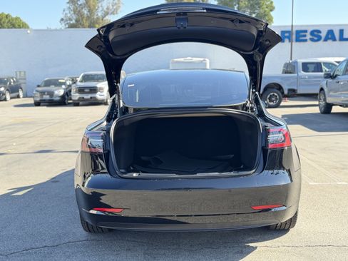 Used 2022 Tesla Model 3 Long Range AWD/4WD image 10