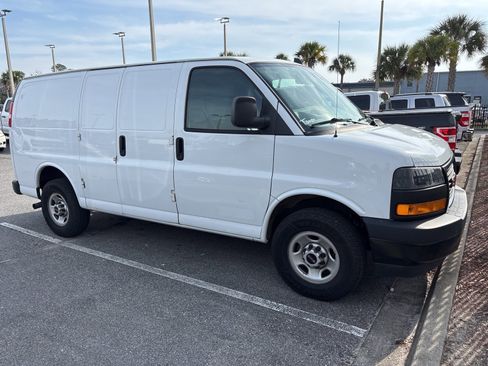 Used 2023 GMC Savana 2500 w/ Driver Convenience Package image 1