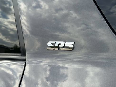 Used 2019 Toyota 4Runner SR5 Premium RWD image 7