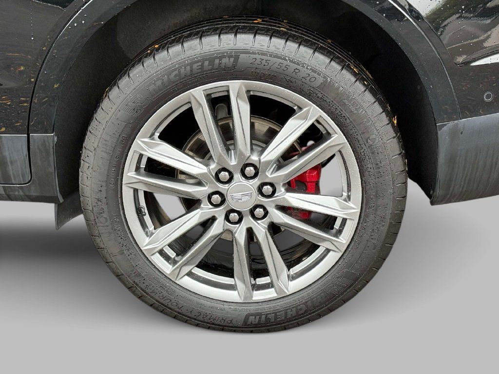 Certified 2026 Cadillac XT5 Sportv w/ LPO, Floor Liner Package AWD/4WD image 13