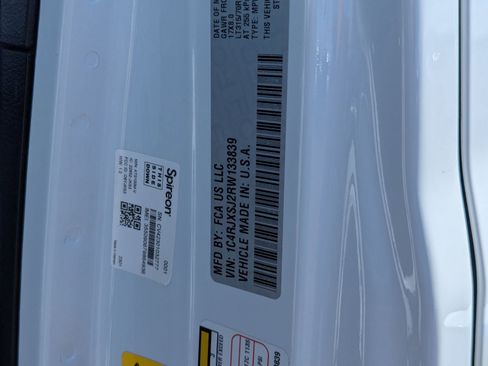 Used 2024 Jeep Wrangler Unlimited Rubicon 392 image 30