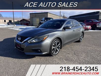 Used 2017 Nissan Altima 2.5 SR w/ LED Appearance Package