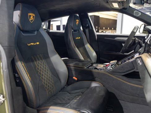 Used 2024 Lamborghini Urus Performante image 51