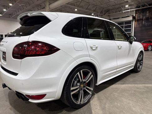 Used 2013 Porsche Cayenne GTS image 39