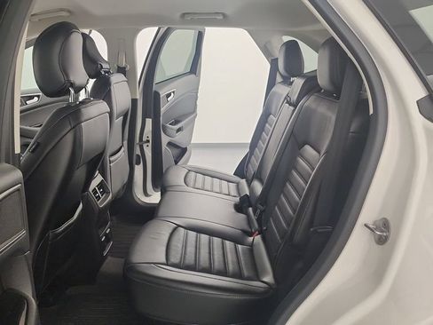 Used 2016 Ford Edge SEL w/ Equipment Group 201A AWD/4WD image 26