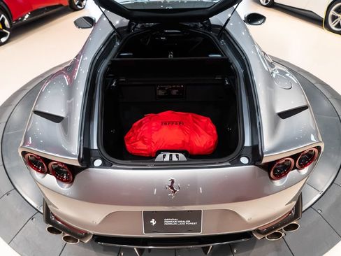 Used 2020 Ferrari 812 Superfast RWD image 24
