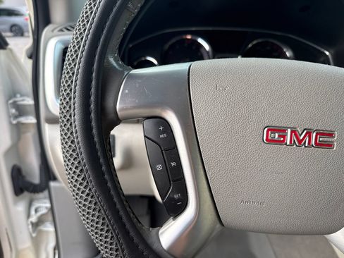 Used 2015 GMC Acadia SLT FWD image 22