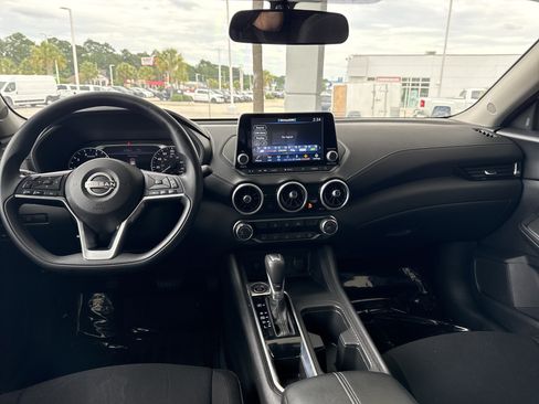 Used 2025 Nissan Sentra SV FWD image 26