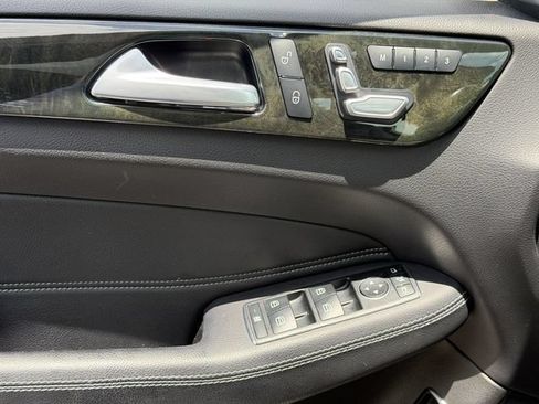 Used 2019 Mercedes-Benz GLS 450 4MATIC image 23