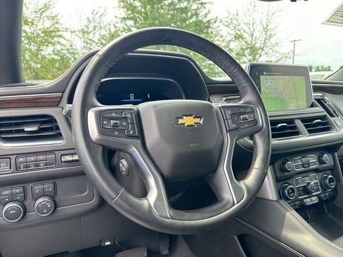Used 2023 Chevrolet Tahoe Premier w/ Premium Package 2 AWD/4WD image 11