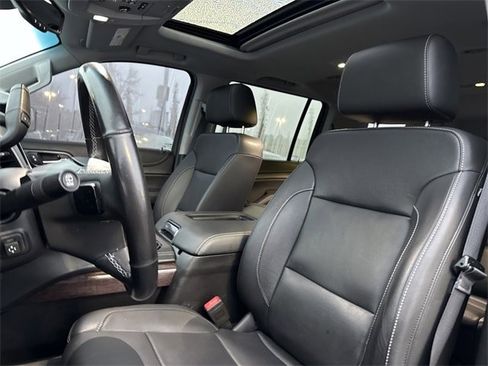 Used 2018 GMC Yukon XL SLT w/ Premium Edition image 11