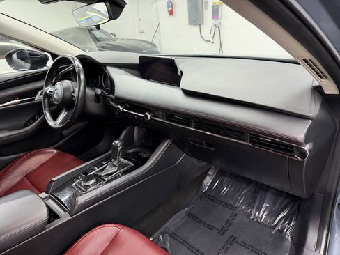 Used 2023 MAZDA MAZDA3 s image 18