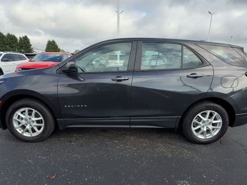 Used 2022 Chevrolet Equinox LS image 5
