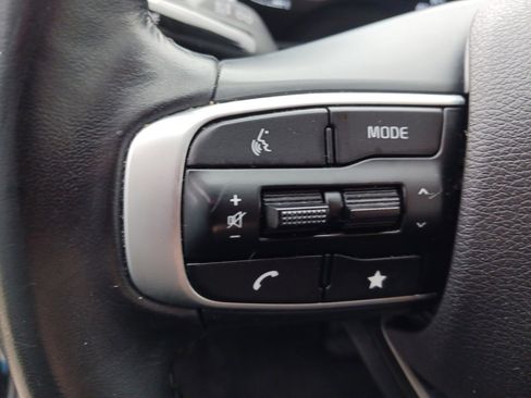 Used 2024 Kia Sportage EX image 11