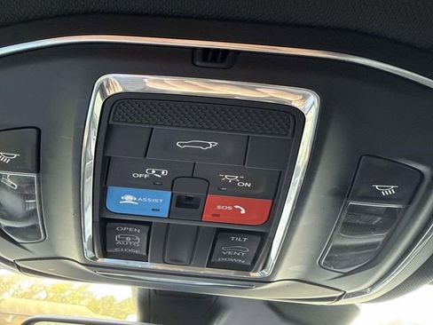 Used 2024 Jeep Grand Cherokee Altitude image 24