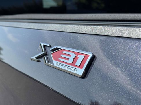 Used 2023 GMC Sierra 1500 SLT w/ SLT Premium Plus Package image 7