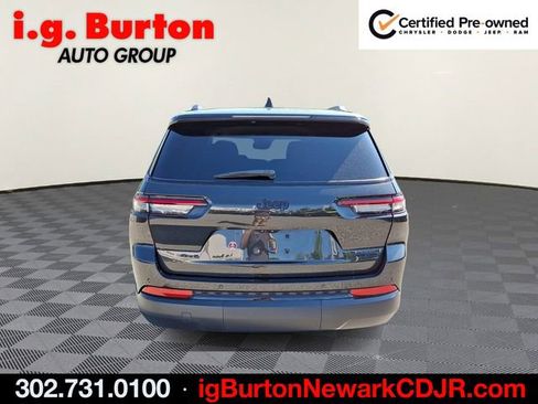 Certified 2023 Jeep Grand Cherokee L Limited w/ Black Appearance Package AWD/4WD image 5