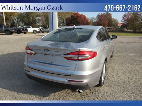 Used 2020 Ford Fusion SE image 11