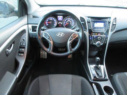 Used 2016 Hyundai Elantra GT w/ Option Group 02 FWD image 15